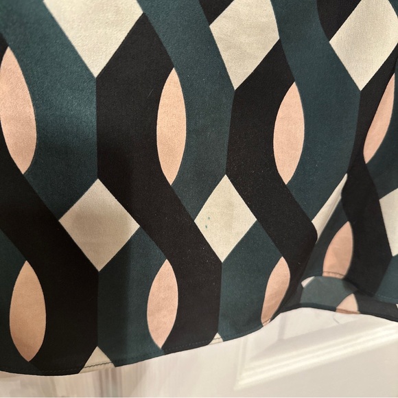 Sunday in Brooklyn Anthropologie size M Flutter Sleeve top Green Peach Black - Picture 7 of 7